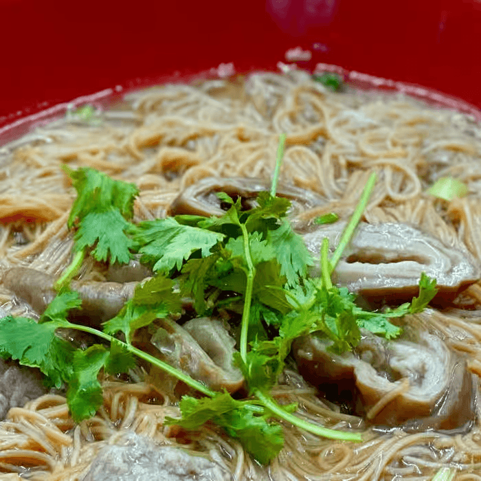 N08. House Special Noodles 大腸肉羹麵線