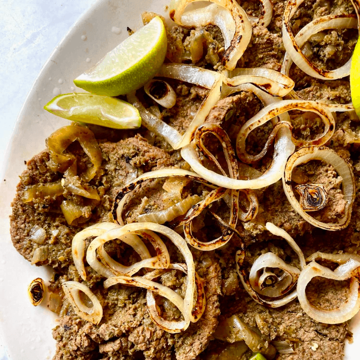 Lunch Bistec Encebollado