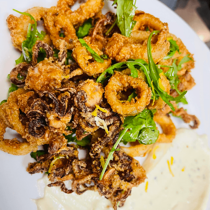 Delicious Calamari: A Must-Try Appetizer!