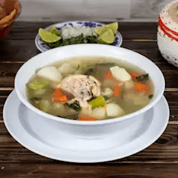 Caldo de Pollo.