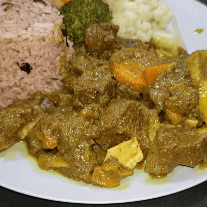Curry Goat Small Meal