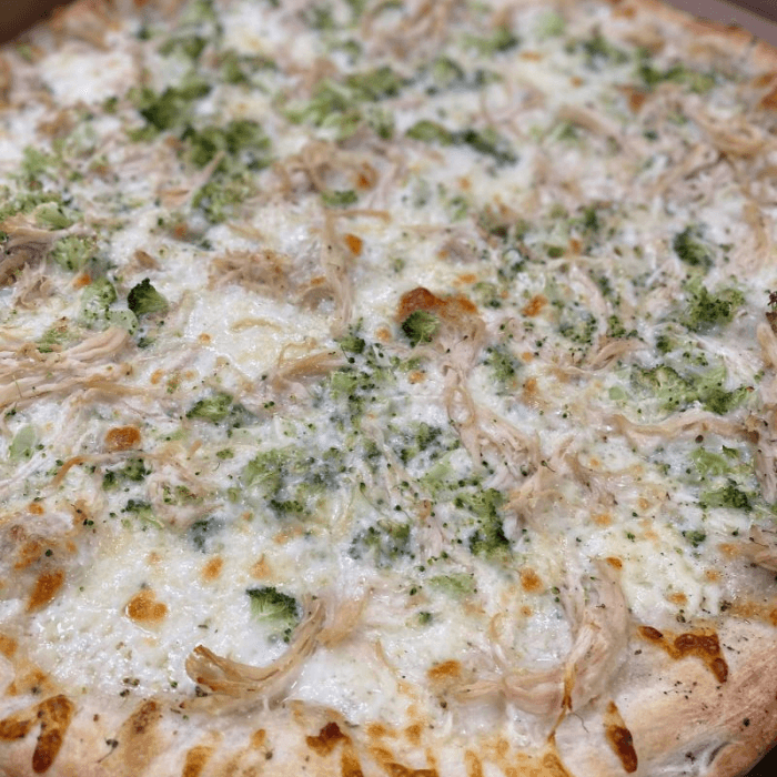 Chicken Broc Alfredo Pizza (12")