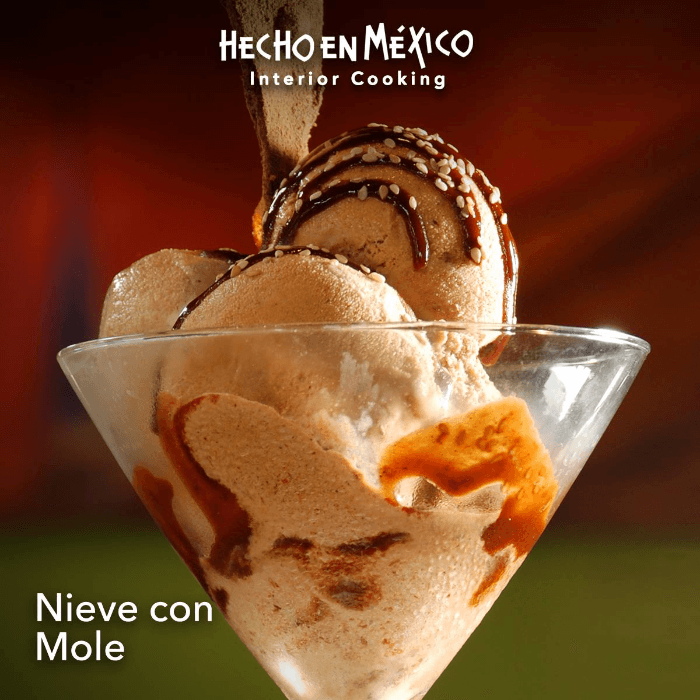 Nieve con Mole