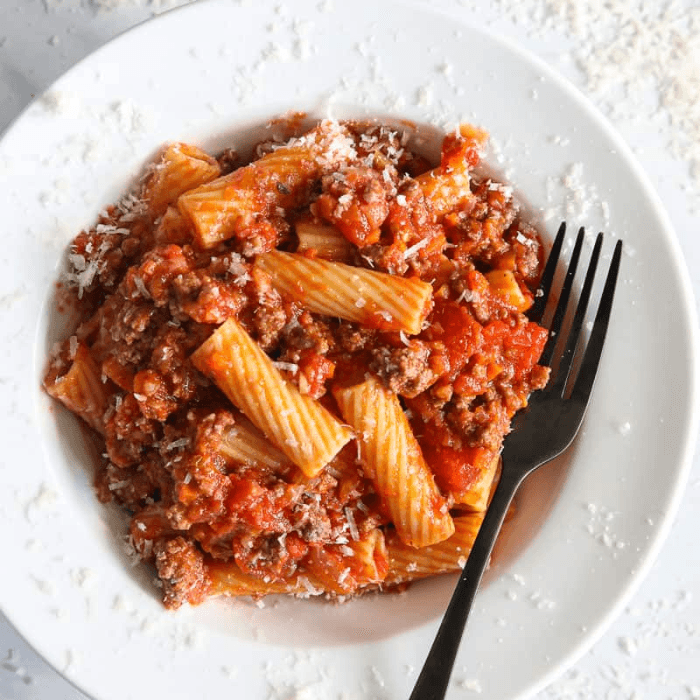 Rigatoni Bolognese