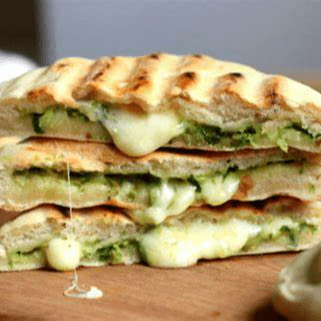 Spinach & Cheese Naan