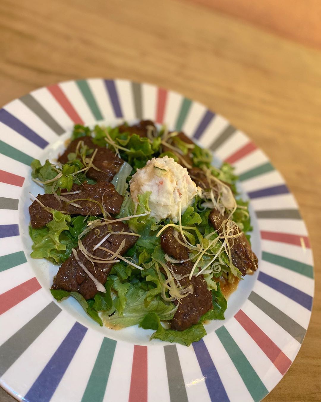 Asian BBQ Beef Salad 