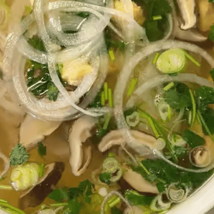 6V. Tofu & Mushroom Noodle Soup