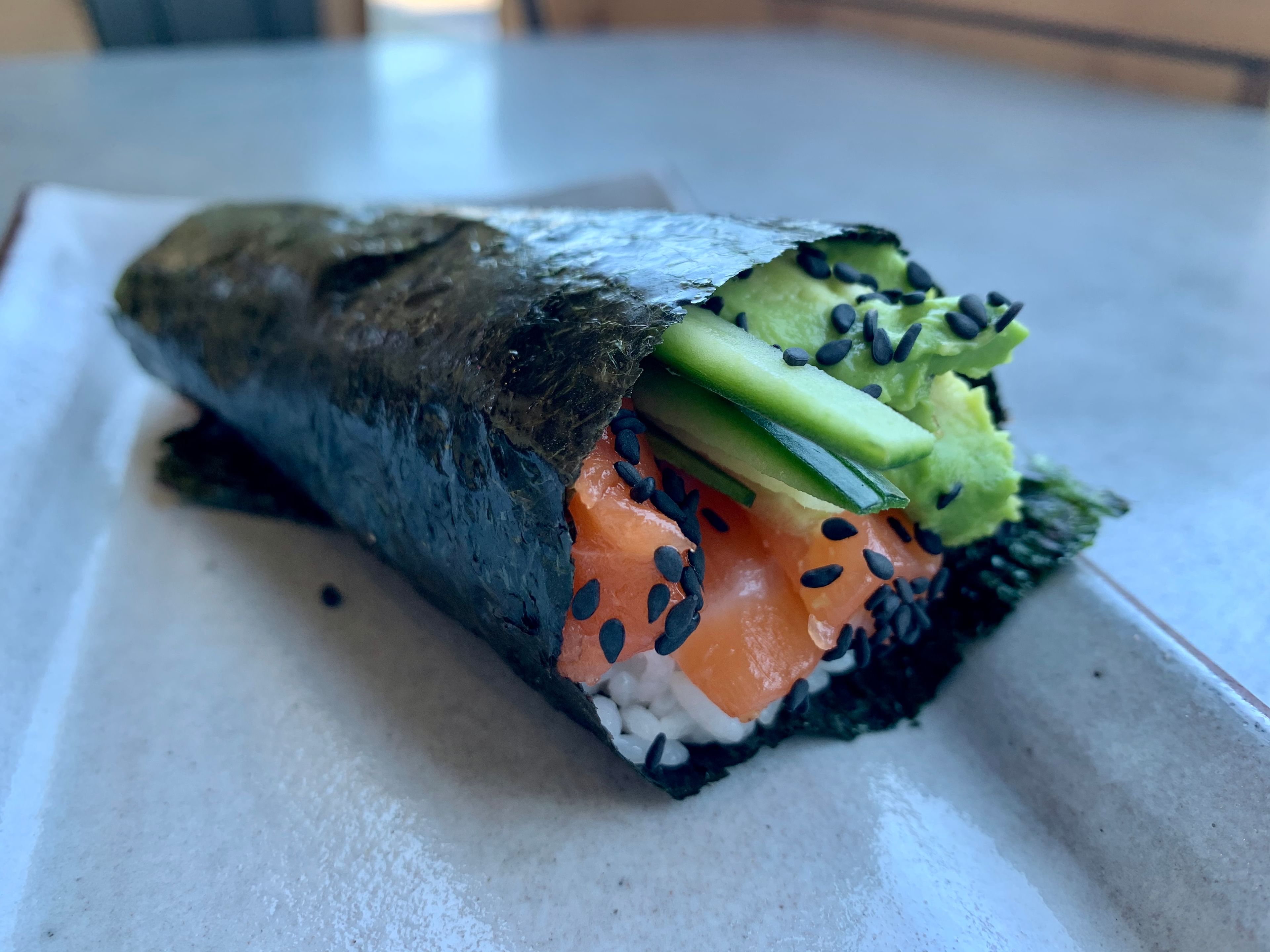 Salmon Hand Roll