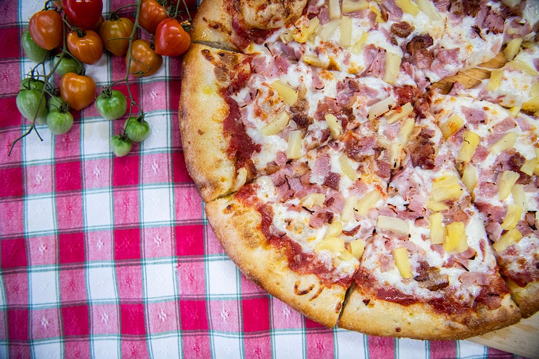 Large | Hawaiian Pizza.