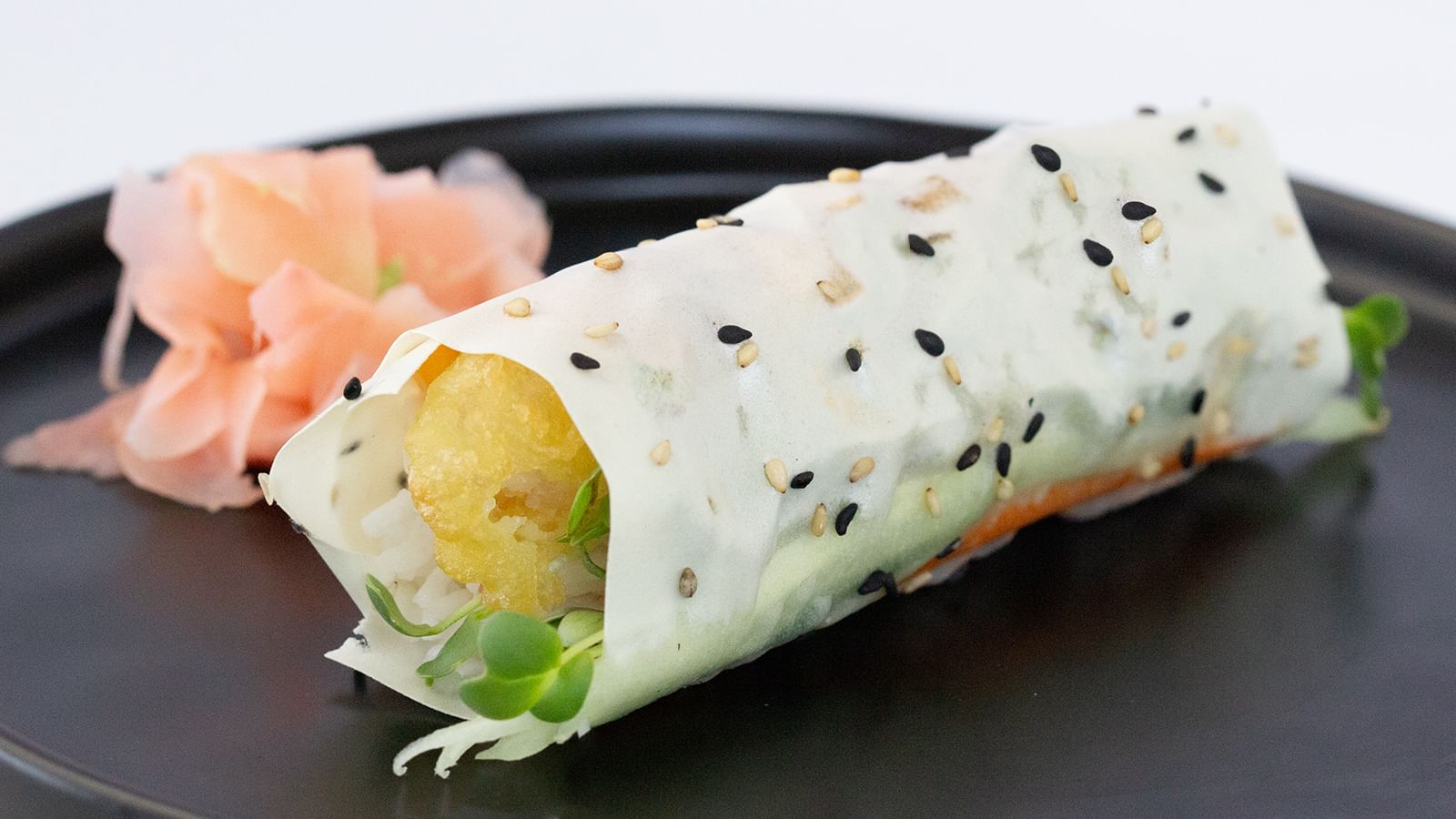 Soy Paper Hand Roll (1)