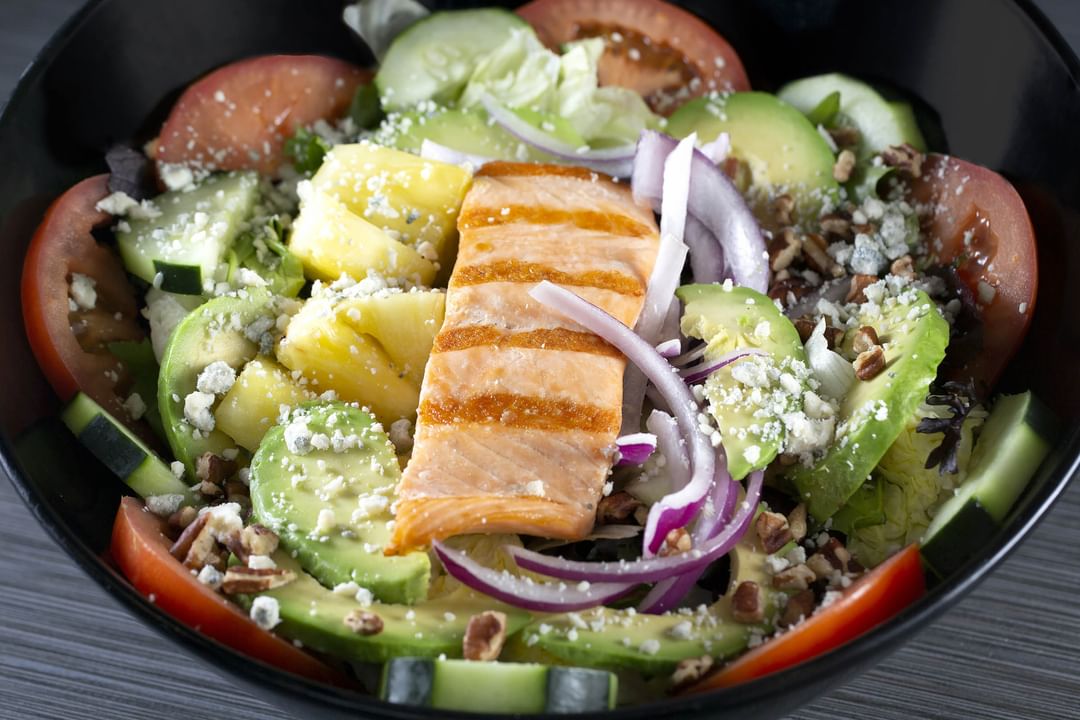 401. Café Maui Salad