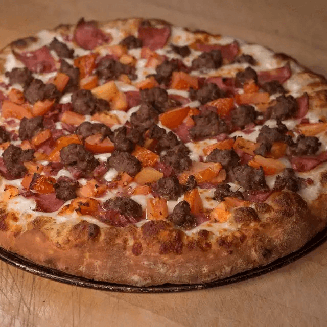 Bacon Deluxe Pizza (18" Giant)