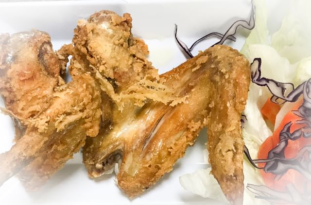 Fried Chicken Wings (2 Pieces)