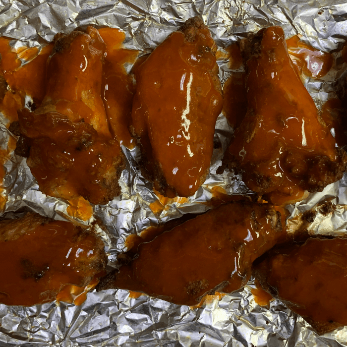 Traditional Chicken Wings (8 Pieces)