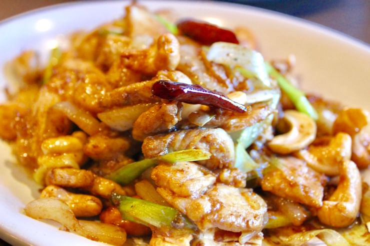 26. Kung Pao Chicken with Cashew Nuts ^