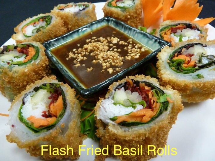 Flash Fried Basil Rolls (Por-Pia Horapa Tod)