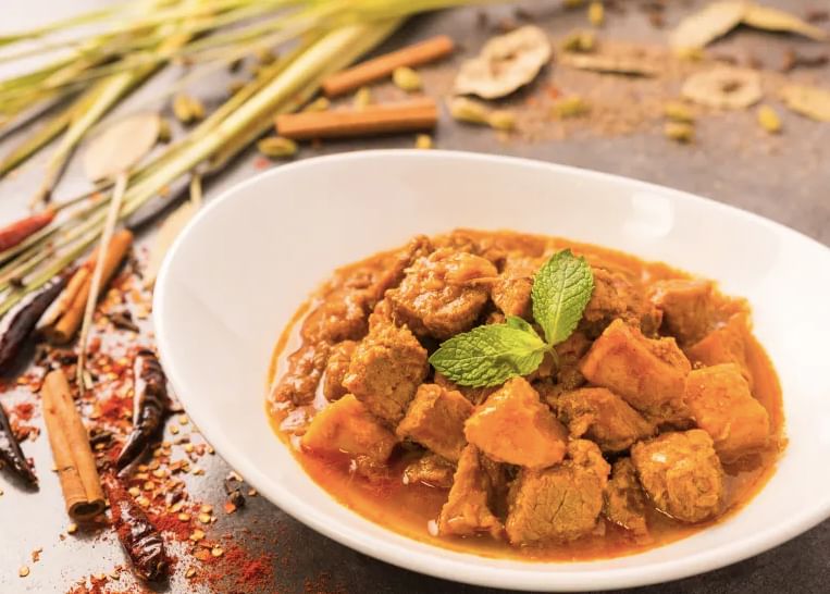 Country Style Beef Curry Entrée