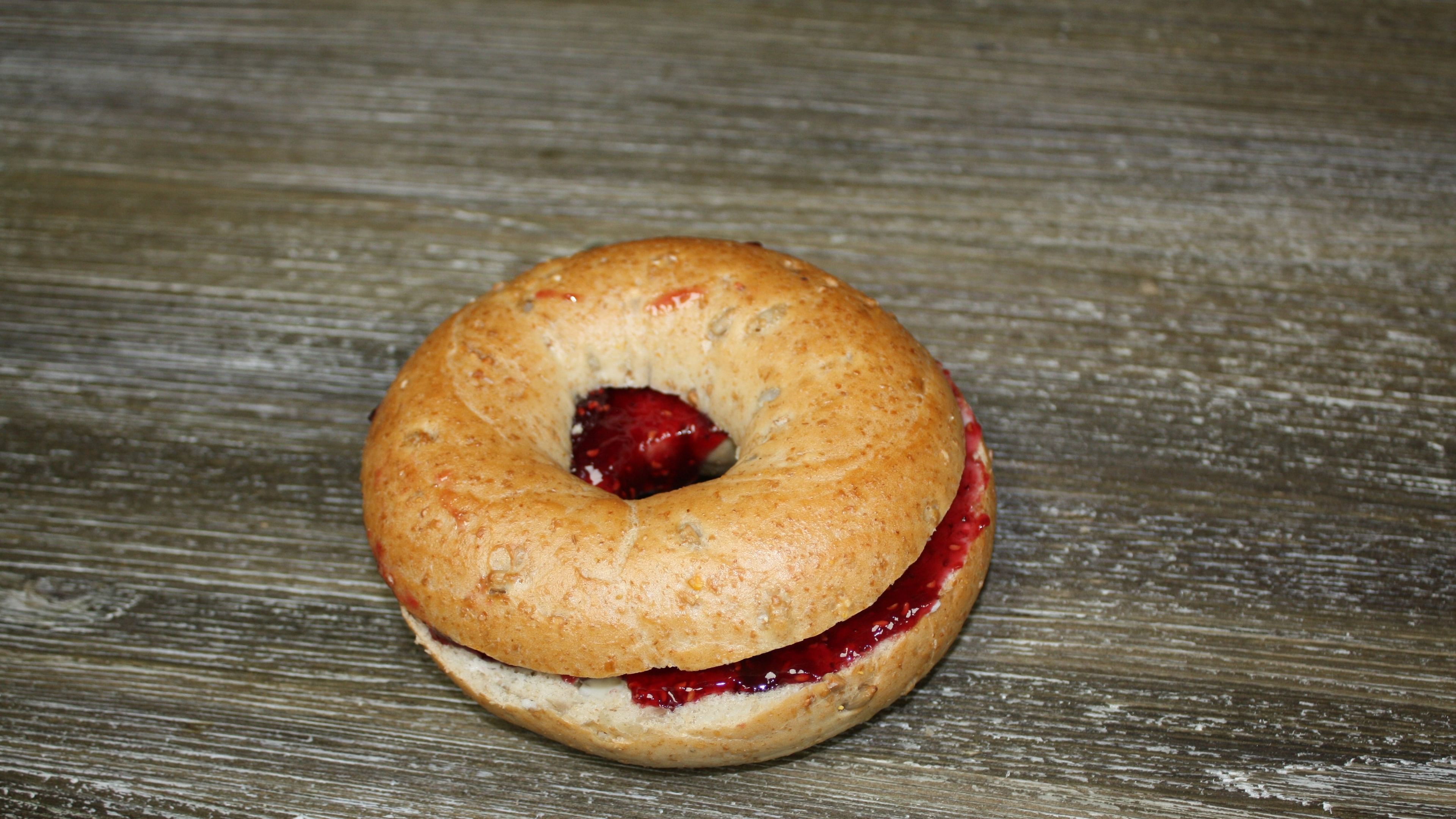 Bagel with Jelly