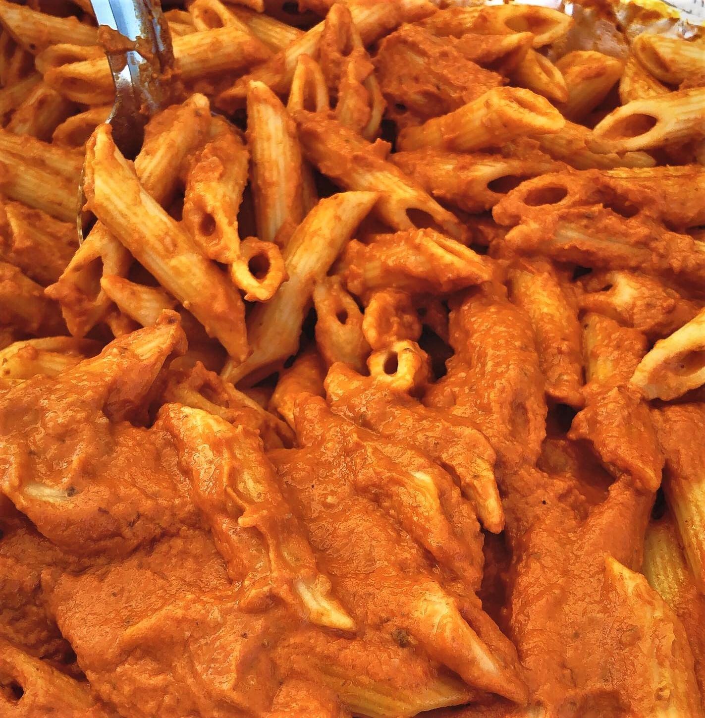 Penne Alla Vodka Topped with Grilled Chicken
