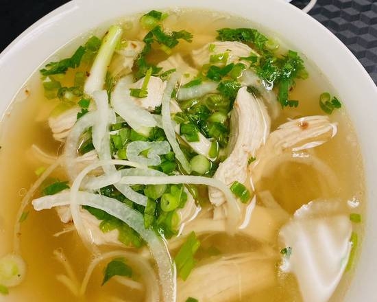 N5. White Meat Chicken Noodle Soup