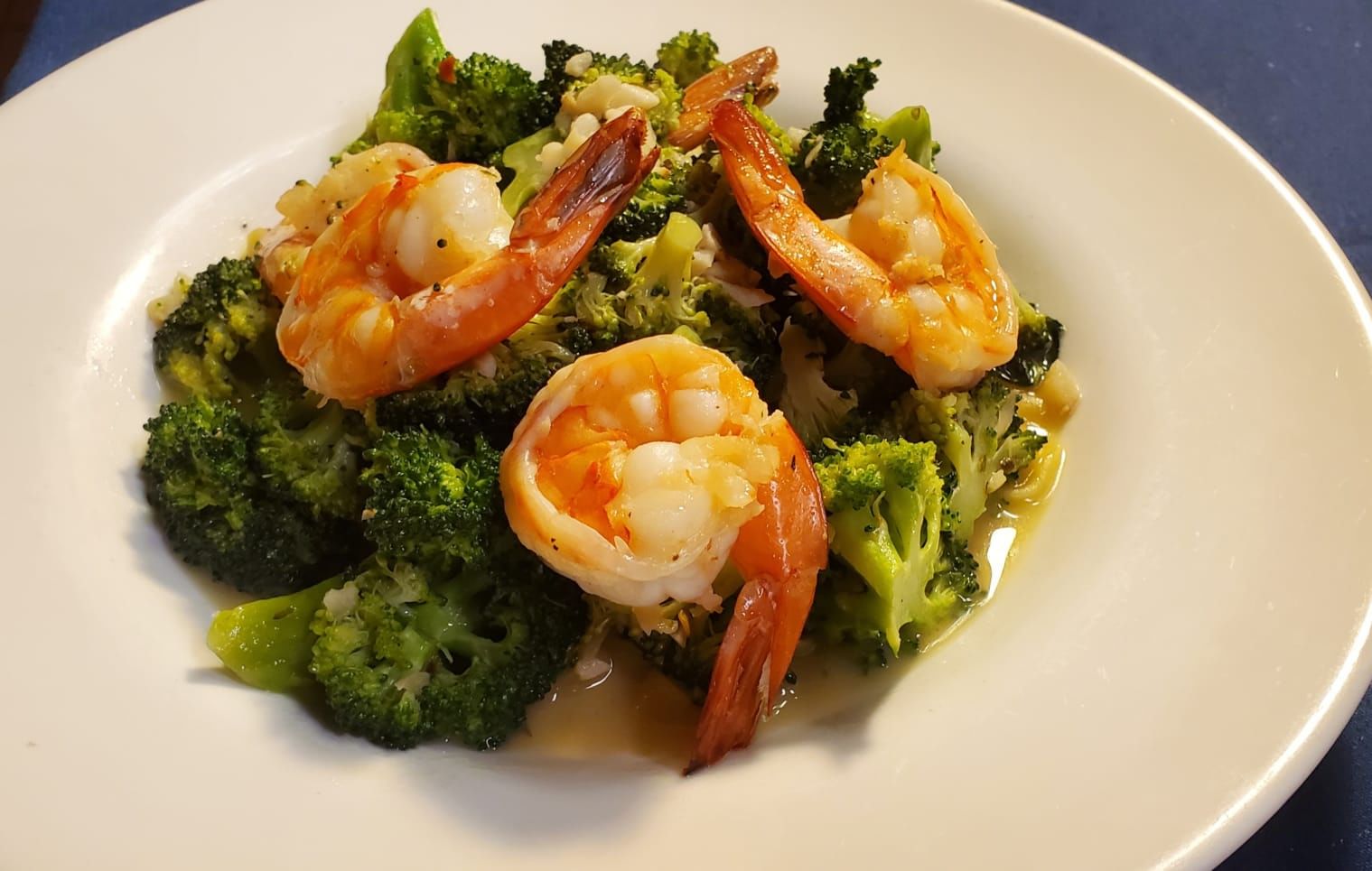 Fettuccine with Shrimp and Broccoli