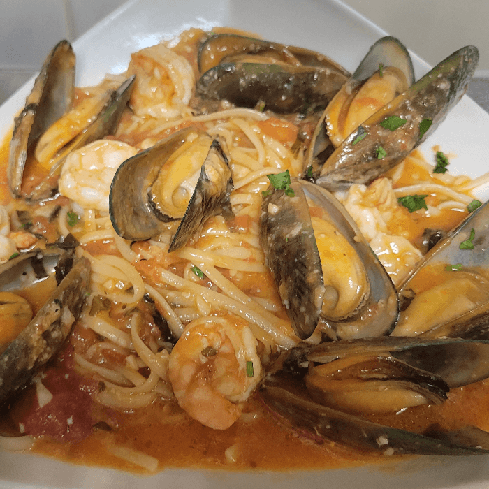 Linguine Al Frutto Di Mare.