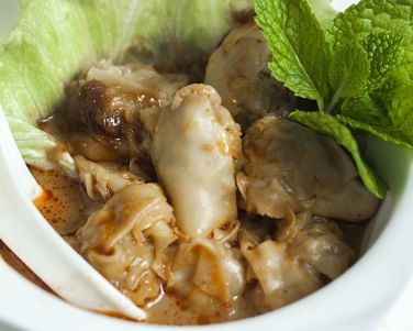 15. Szechuan Dumpling in Red Hot Oil (8)