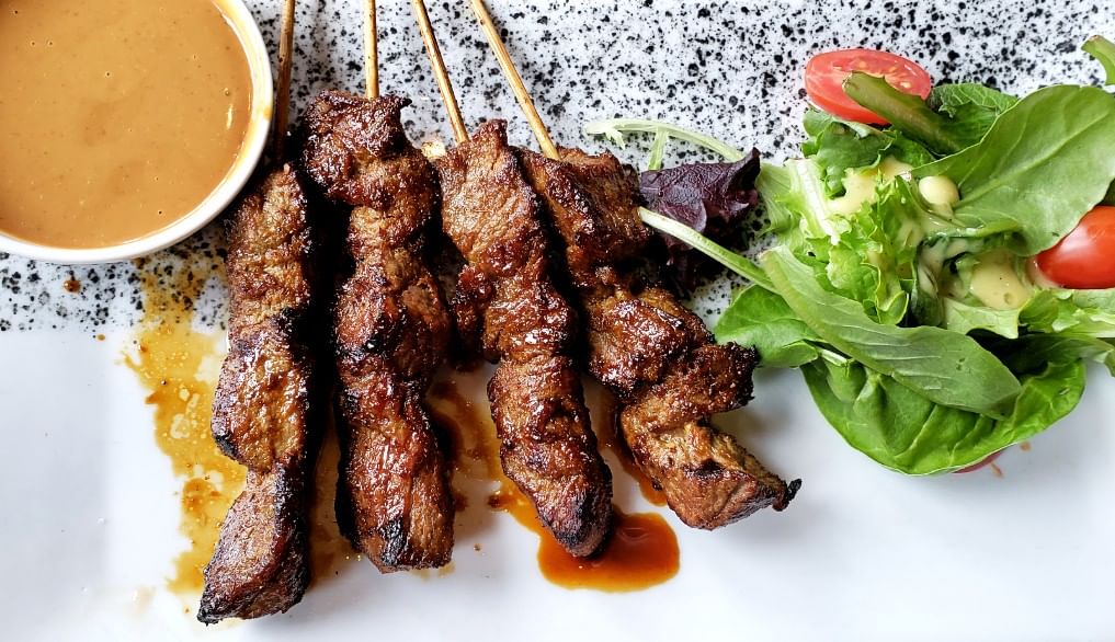 17. Satay Beef or Chicken Sticks (4).