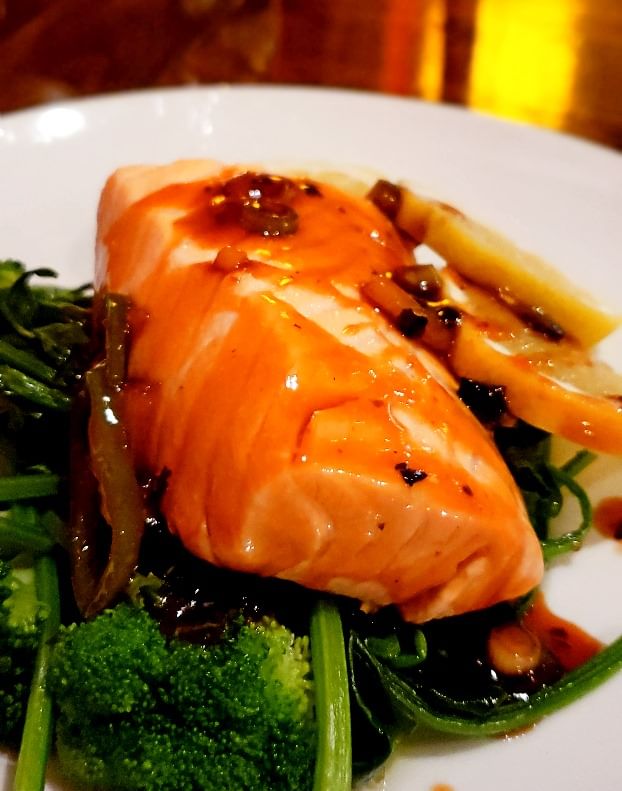 F33. Norwegian Salmon (Steamed or Pan-Seared)