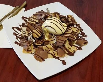 Brownie Ice Cream Shawarma.