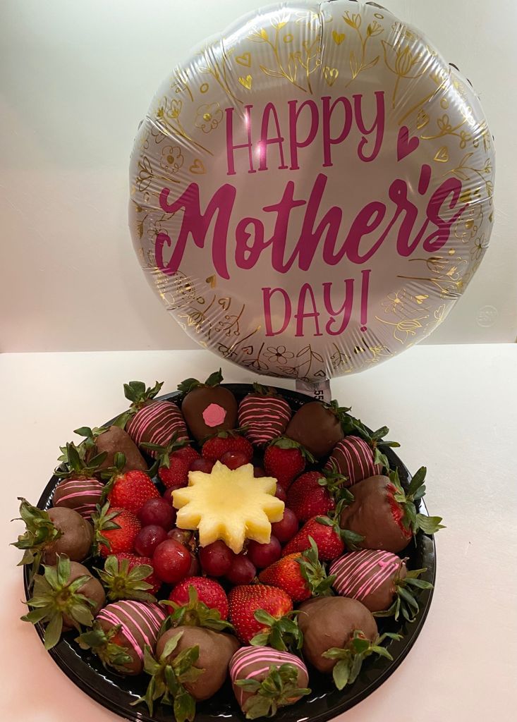 Mom's Gourmet Platter Bundle + Balloon