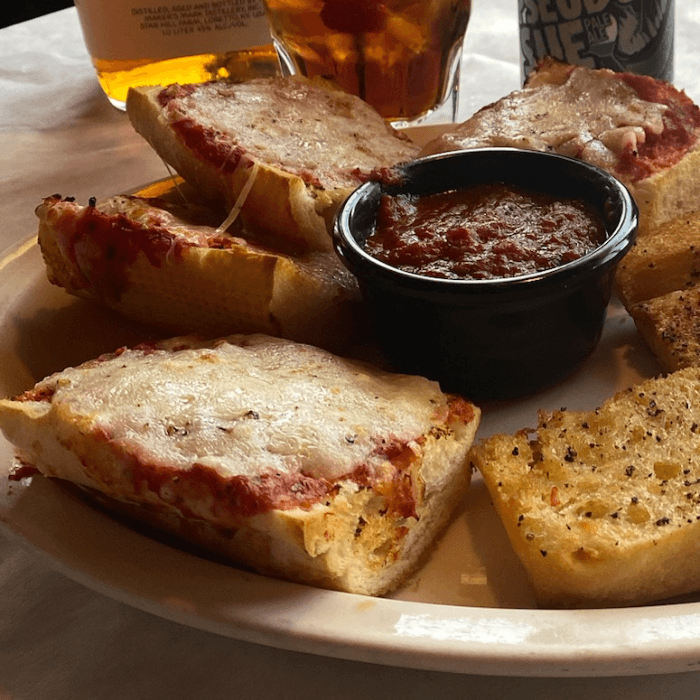 Pizza Bread w/ Topping