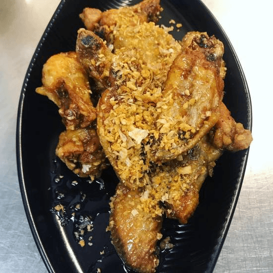 Garlic Wings (House Specialty) (10 pcs)