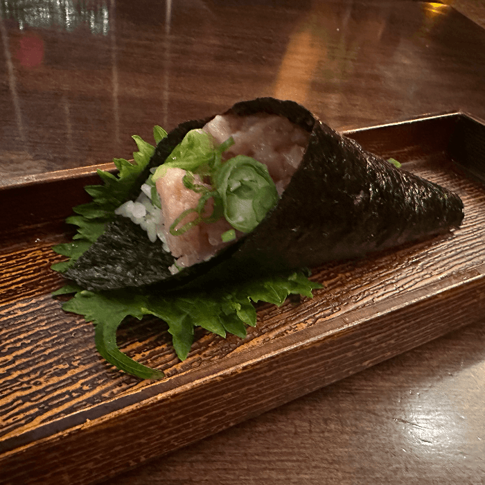 Yellow Tail Scallion Hand Roll