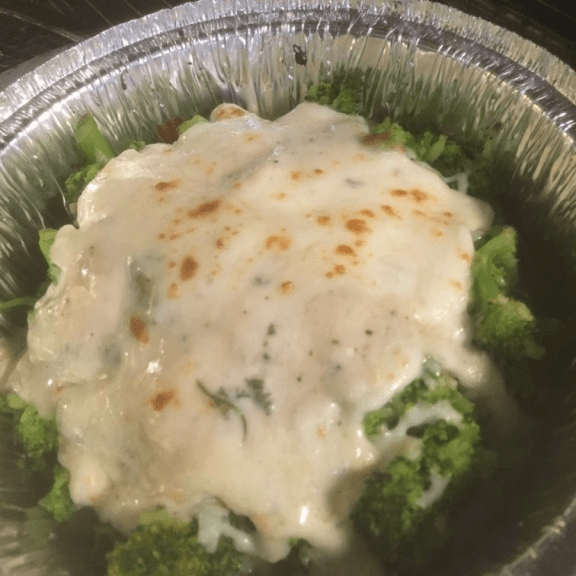 Broccoli with Garlic / Cheese Sauce