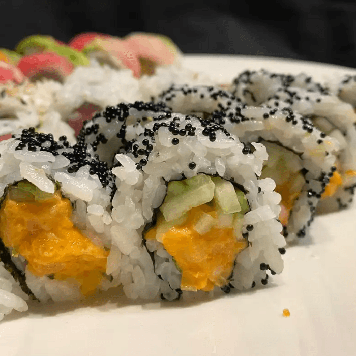 Spicy Yellowtail Roll with Apple