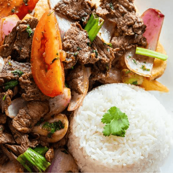 Lomo Saltado.