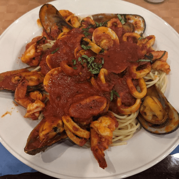 Zuppa Di Pesce.