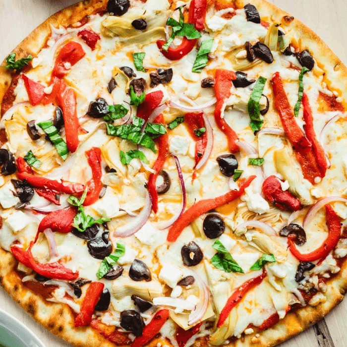 16" The Greek Pizza