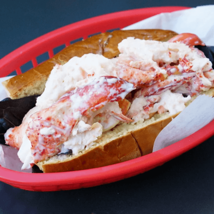 New Englander Lobstah Rolls