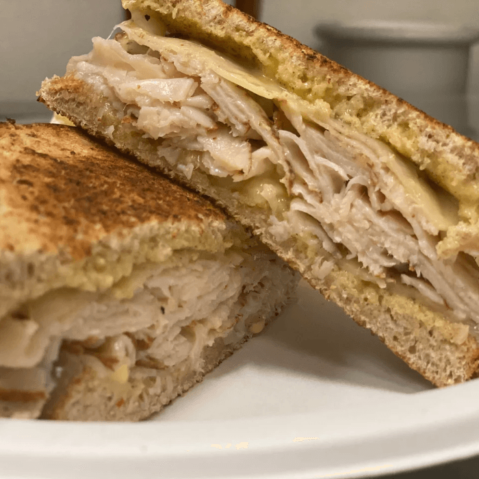 Classic Deli Fare: Sandwiches, Soups, Salads