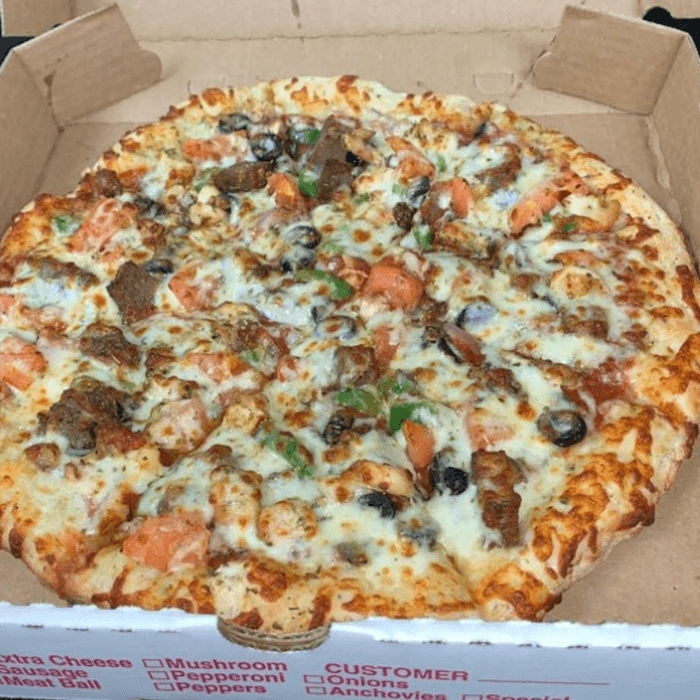 Aladdin's Specialty Pizza (Medium 12").
