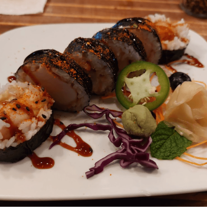 Spicy Scallop Maki