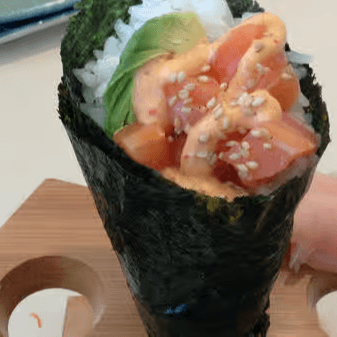 1252. Spicy Salmon Hand Roll.