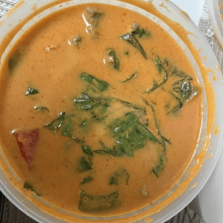 Kang Phed (Red Curry).