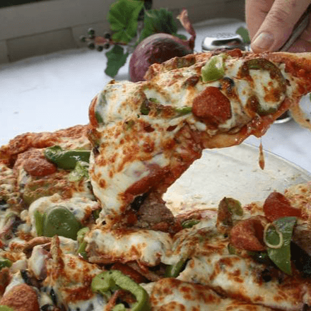 Deluxe Pizza (Medium)