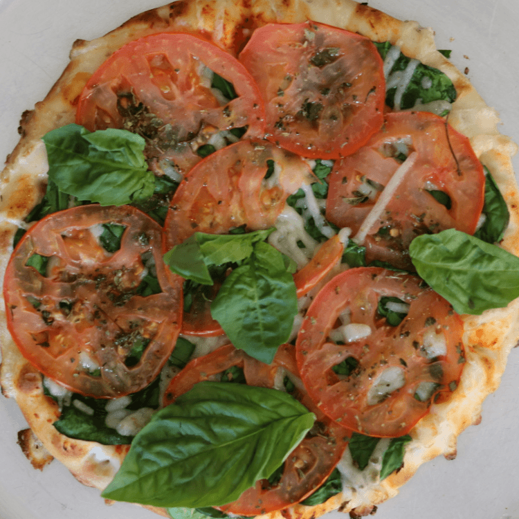 Spinach and Tomato Pizza