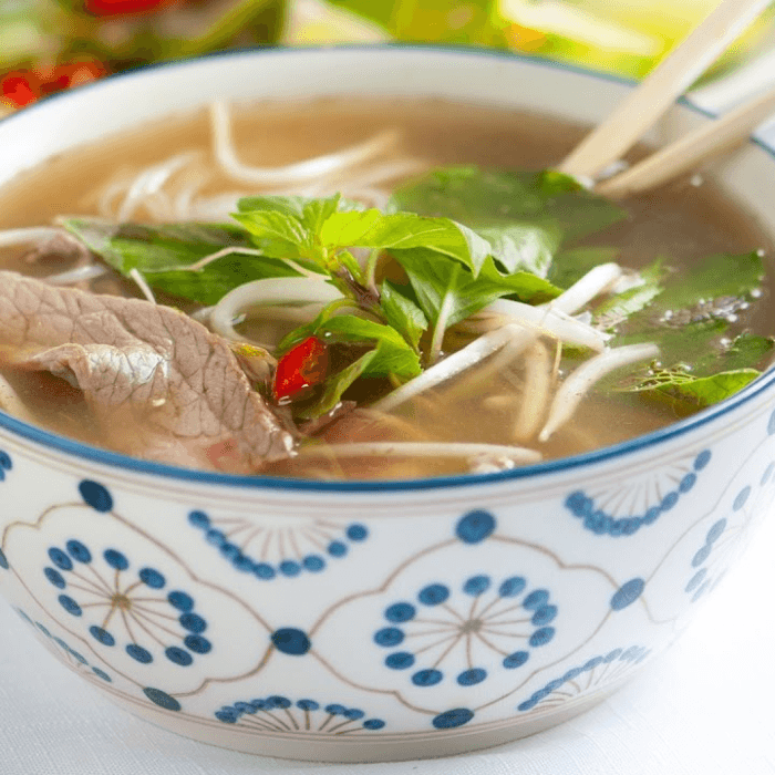 N13 Pho's Noodle Soup (Thai Style) Pork