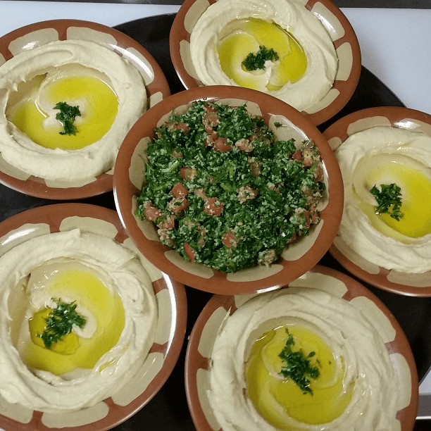 Hummus w/ Grilled Chicken