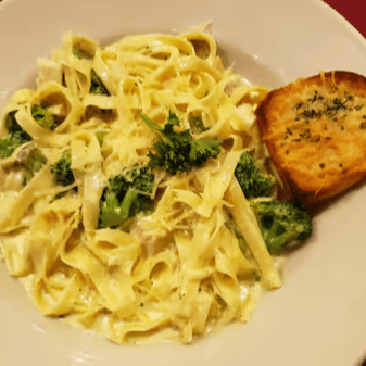 Chicken & Broccoli Fettuccine